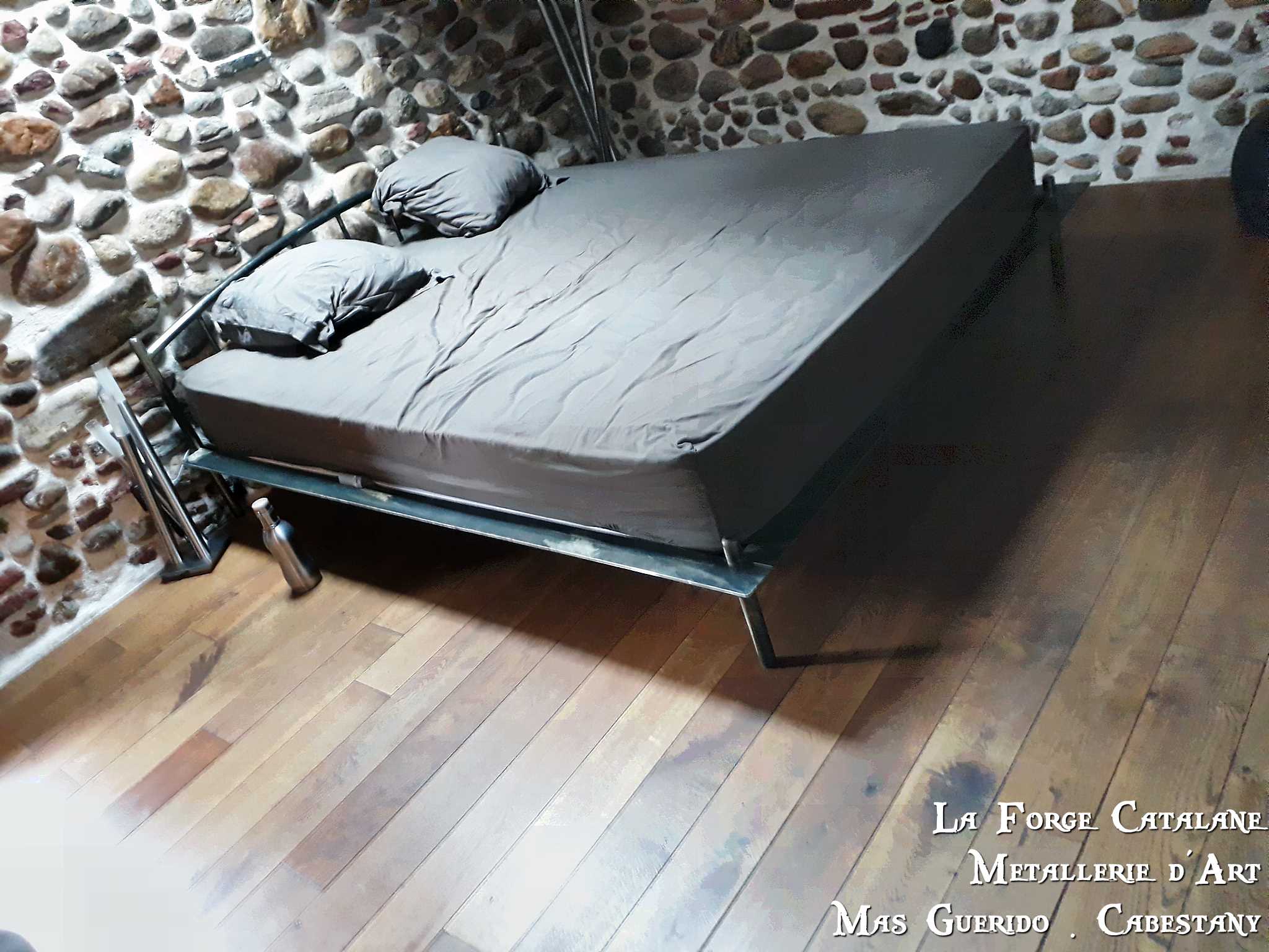 ossature lit forge catalane.jpg